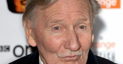 Harry Potter and Carry On actor Leslie Phillips dies aged 98