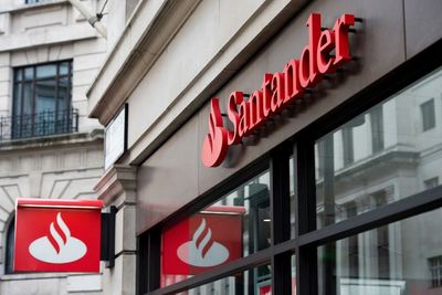 Santander improves interest rate on flagship 123 current accounts