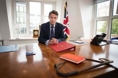 Gavin Williamson quits after bullying allegations