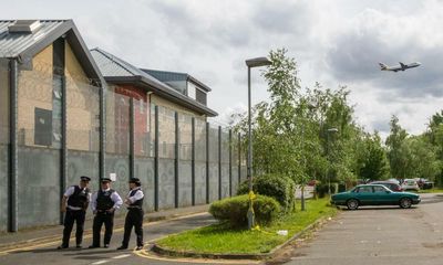 Charities demand inquiry into Heathrow immigration centre conditions