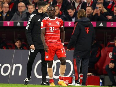 Sadio Mane: Senegal forward taken off injured for Bayern Munich two weeks before World Cup