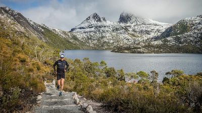 Tasmanian ultra runner Piotr Babis to cover seven most famous multi-day walks in a week