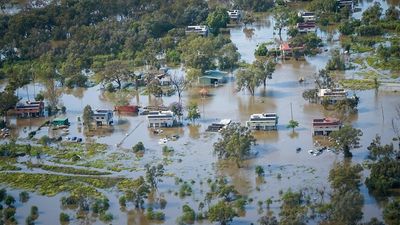 Flood evacuation order issued for Namoi Village as SES warns of sewer system failure