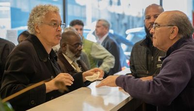 Preckwinkle, Yarbrough hold strong leads over Republican challengers