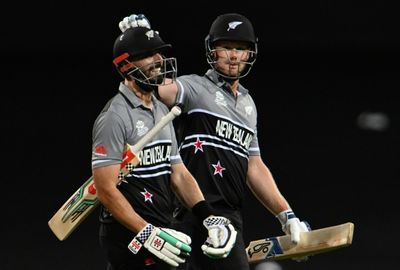 Pakistan hold New Zealand to 152-4 in T20 World Cup semi-final
