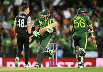 Pakistan power past New Zealand into T20 World Cup final