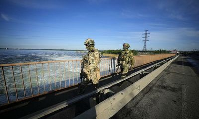 Russian troops ordered to retreat from Kherson in face of Ukrainian advance