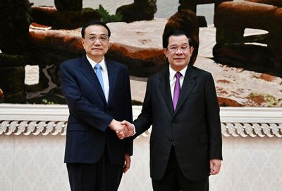 Chinese premier announces new aid for close ally Cambodia