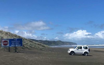 Do big wheels belong on beaches?