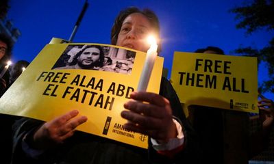 Sister of Alaa Abd el-Fattah accused in Egypt of ‘spreading false news’