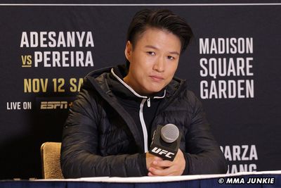Big favorite Zhang Weili says she has no fear of Carla Esparza in UFC 281 title fight