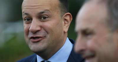 Handover of Taoiseach role back to Leo Varadkar delayed due to attendance at crunch meeting