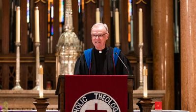 Rev. Donald Senior dead at 82; headed Catholic Theological Union