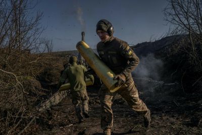 Russia orders troops out of Kherson in major reversal