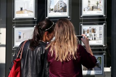 House price growth ground to a halt in October, say surveyors