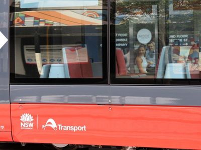 Sydney light rail delays 'unacceptable'