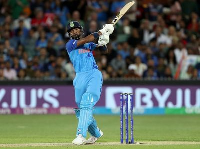 Pandya blitz fires India to 168-6 against England