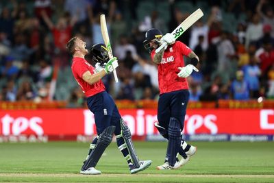 England set 169 to beat India and reach T20 World Cup final