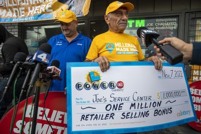 Syrian immigrant known as ‘Papa Joe’ gets $1million for selling winning Powerball ticket