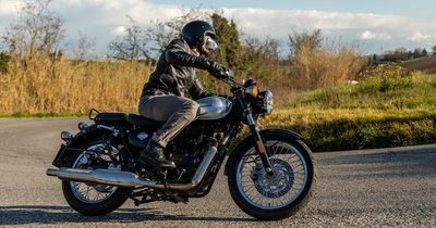 Transport yourself to the dappled hills of Tuscany: Benelli Imperiale 400 review