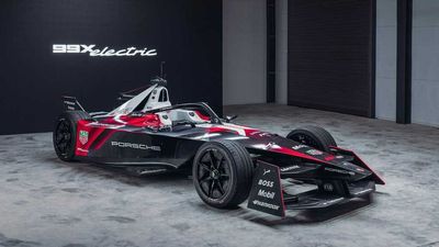 Porsche 99X Gen3 Formula E Car Debuts With More Power, Less Weight