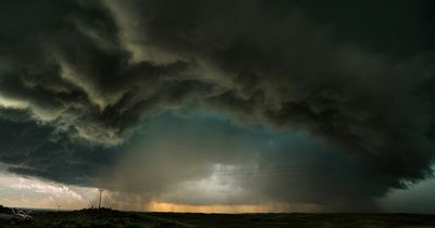 Met Éireann confirms Ireland tornado threat amid rip-roaring gusts and 'freak' weather event