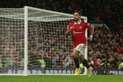 Manchester United 4-2 Aston Villa: Thrilling second-half decided by Bruno Fernandes