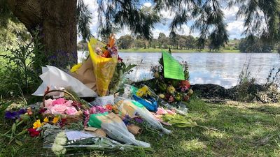 Deaths of mother and two sons found in Canberra's Yerrabi Pond being treated as murder-suicide