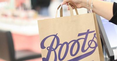 Martin Lewis' MSE says Boots shoppers who buy £80 item will get £330 of Christmas gifts