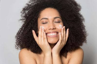 These are the best skincare combinations to get glowing skin