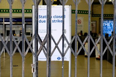 Tube chaos continues following London Underground strike