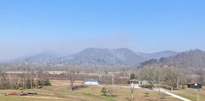 Wildfires continue to burn across Kentucky