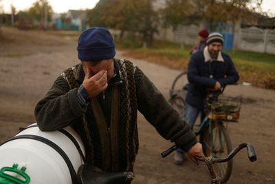 Village near Kherson rejoices at Russian rout, recalls life under occupation