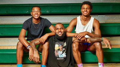 Bronny, Bryce James Wow Fans During High School's Dunk Contest