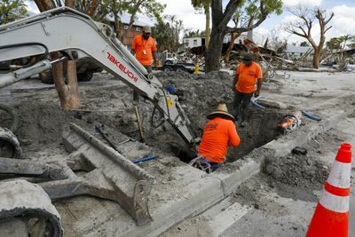 Nomadic Latino migrant labor aids Florida hurricane recovery