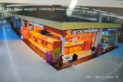 Ex-local leader among 3 suspects arrested in Ayutthaya gold shop robbery