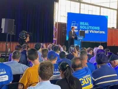 Victoria's major parties launch campaigns