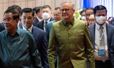 Albanese meets Chinese premier Li Keqiang at summit – as it happened