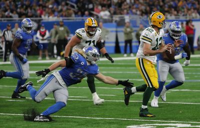 Among many issues, Packers offense can’t get out of its own way