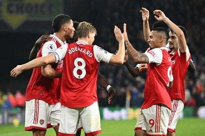 Arsenal cap memorable start to season with forgettable Wolves victory to maintain Premier League title charge