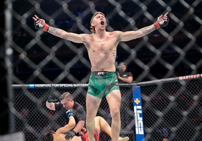 Michael Trizano def. Seungwoo Choi at UFC 281: Best photos