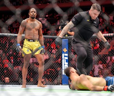 Ryan Spann def. Dominick Reyes at UFC 281: Best photos