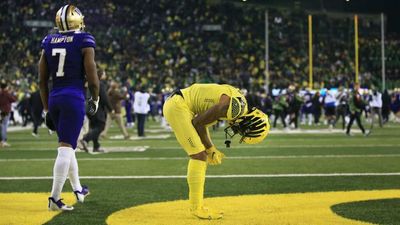 SI’s Top 10: Oregon Crashes Out of Playoff Race