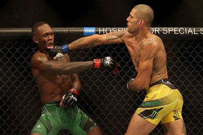 Alex Pereira def. Israel Adesanya at UFC 281: Best photos