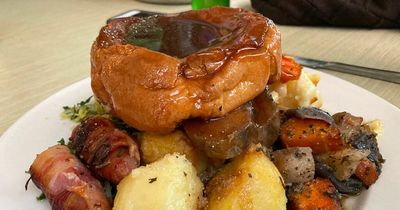 Garden centre Sunday roast has people queuing out of the door, but eating there is an ordeal