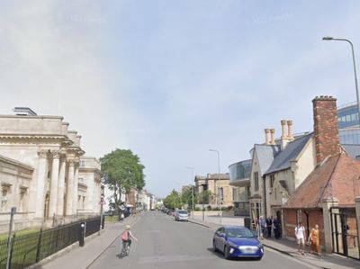 Man ‘in 20s’ stabbed to death in Oxford