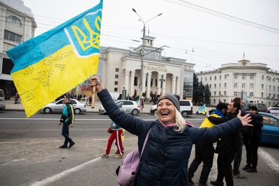 After Kherson success, Kyiv vows to keep pushing out Russia