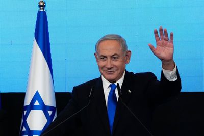 Israel's Netanyahu officially tapped to form government