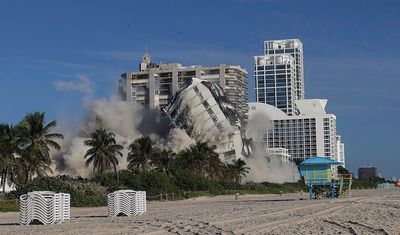 Miami Beach hotel that hosted JFK, Beatles imploded