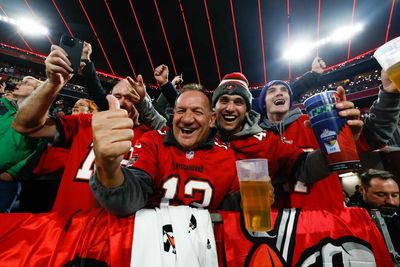 German crowd at Seahawks-Bucs belts out ‘Take Me Home, Country Roads’